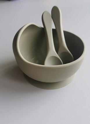 Силиконовая детская тарелка на присоске