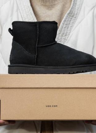 Чоловічі уггі ugg classic mini black міні чорного кольору