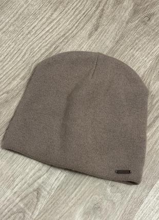 Вовняна якісна шапка бежевий колір