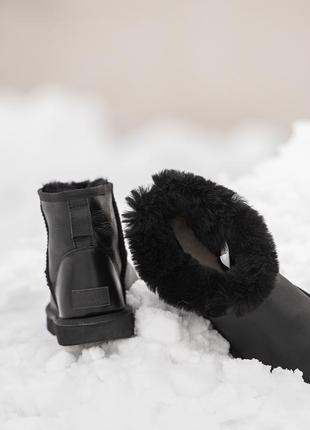 Мужские угги ugg classic mini black leather мини черного цвета2 фото