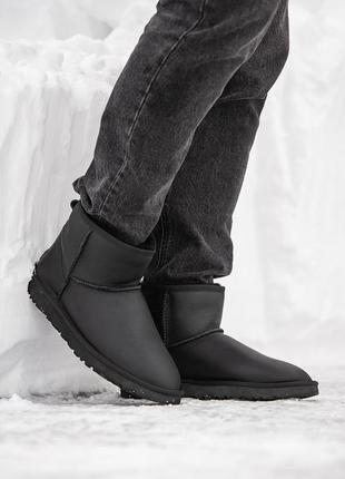 Мужские угги ugg classic mini black leather мини черного цвета6 фото