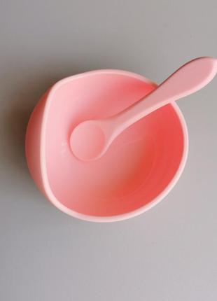 Силіконова рожева тарілка для першого прикорму3 фото