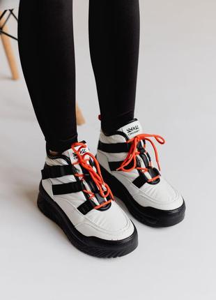 Черно-белые утепленные кроссовки3 фото