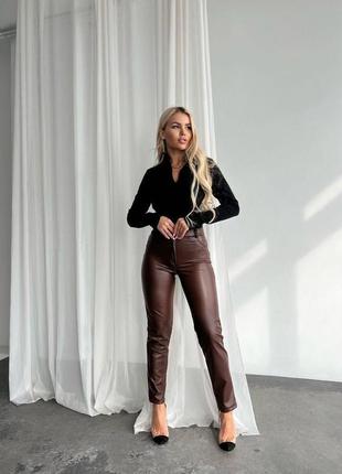Идеальный образ💕 кожаные джинсы на плотном велюре качественные матовые2 фото