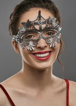 Карнавальна маска венеціанська