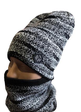 Комплект зимний шапка и бафф