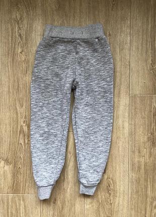 Штаны спортивные primark 6-7 лет на флисе