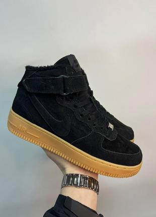 Зимові чоловічі стильні кросівки nike air force 1 mid black winter (хутро,замша)