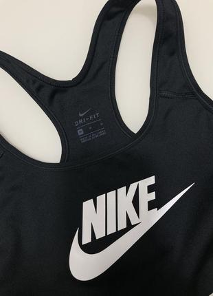 Топ спортивный nike3 фото