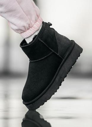 Женские замшевые угги ультра мини, ugg ultra mini platform 3.5 см. черные, овчина. премиум. лого кожа