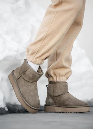 Женские замшевые угги мини, ugg ultra mini platform 3.5 см. коричневые, овчина. премиум.4 фото