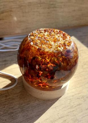 Янтарный светильник ночник, настольная лампа из янтаря7 фото