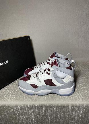 Шкіряні оригінальні кросівки jordan