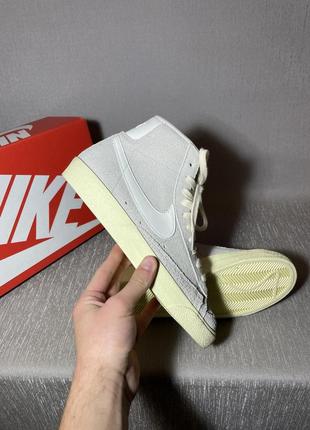 Оригінальні високі шкіряні кросівки nike blazer7 фото