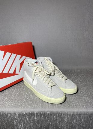 Оригінальні високі шкіряні кросівки nike blazer8 фото