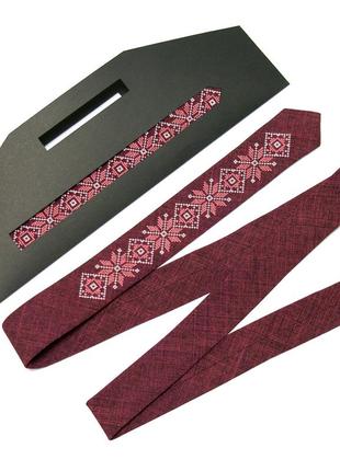 Модна тонка вишита краватка1 фото