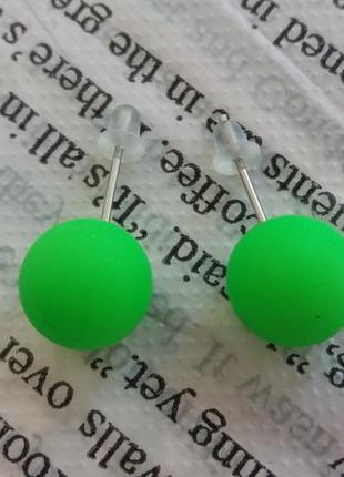 Серьги гвоздики