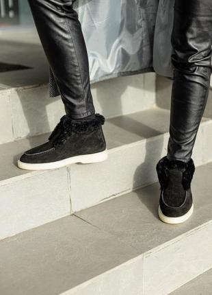 Женские ботинки из натурального меха черные4 фото
