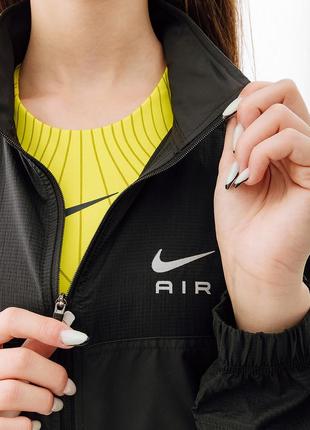 Женская ветровка nike w nk df air jacket  черный m (7ddx0263-010 m)5 фото