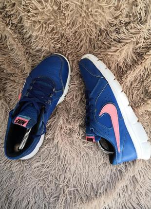 Оригінальні жіночі кросівки nike flex experience lthr (шкіра)