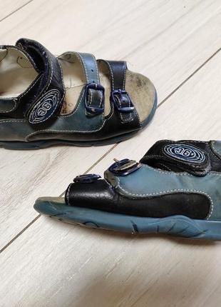 Босоножки, сандали