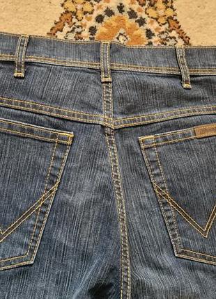 Брендовые фирменные стрейчевые джинсы wrangler модель regular fit,оригинал,новые с бирками,размер 34/34.5 фото