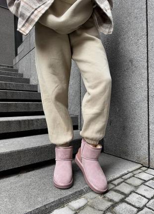 Уггі ugg pink (лаковый задник)8 фото