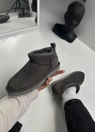 Замшевые женские угги ультра мини, овчина. ugg ultra mini, grey, premium5 фото