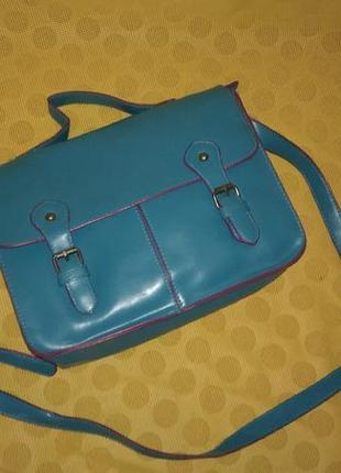 Стильная яркая сумочка