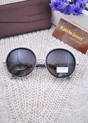 Фирменные круглые солнцезащитные очки katrin jones polarized с боковой шорой глиттер5 фото