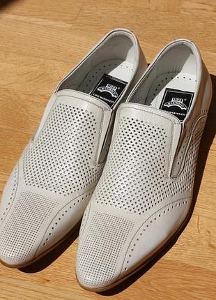 Туфлі класичні літні шкіра. lido marinozzi розміри:41,42,43,45