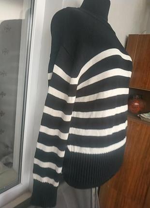 Смугастий, об'ємний светр у смужку3 фото