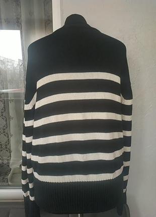 Смугастий, об'ємний светр у смужку5 фото