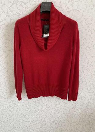 Теплый красный женский свитер размер m-l