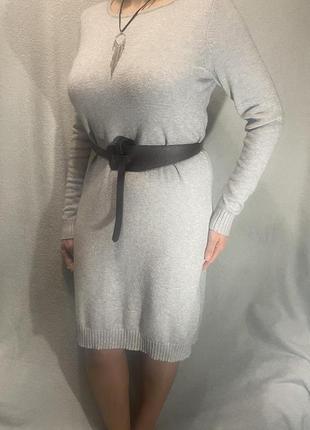 Базовое теплое трикотажное платье миди vila размер s/m9 фото