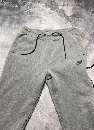 Спортивные штаны nike tech fleece5 фото