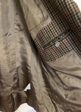 Стильный теплый пиджак с карманами, деревянными пуговицами3 фото
