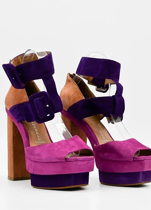 Босоніжки jeffrey campbell