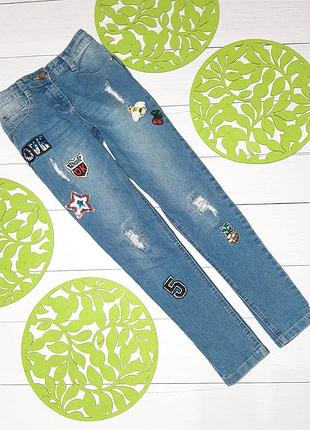 Круті джинси з нашивками на 6/7 років