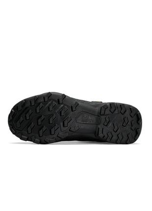 Зимові чоловічі кросівки adidas terrex gore-tex cordura all black grey fur6 фото