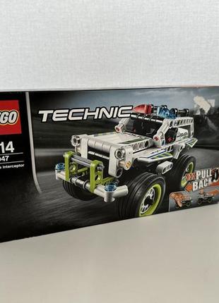 Конструктор lego technic поліцейський автомобіль-перехоплювач (42047)