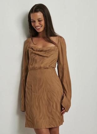 Платье миди с анималистичным принтом ткань типа плотный атлас в коричневых оттенках от na-kd2 фото