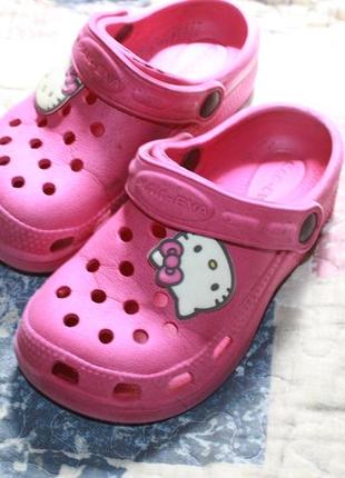 Крокссы hello kitty