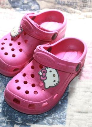 Крокссы hello kitty 5