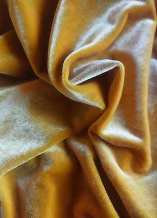 Красивые. эффектные брюки палаццо. трикотаж. велюр.высокая посадка. цвет охра.