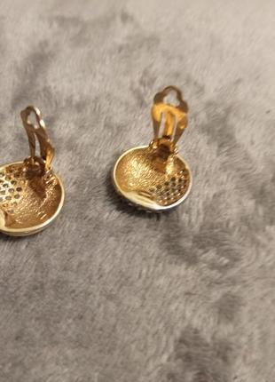 Клипсы на уши3 фото