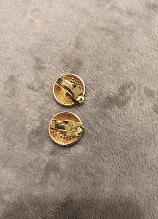 Клипсы на уши2 фото