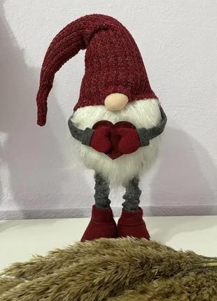 Скандинавський новорічний гном червоного кольору.1 фото