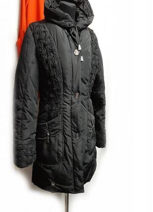 Чорний  брендовый пуховик куртка р 38-40  длинный,с капюшоном