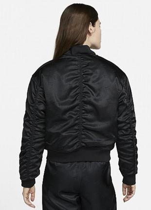 Женская куртка nike air bomber jacket(dv4372-010)2 фото